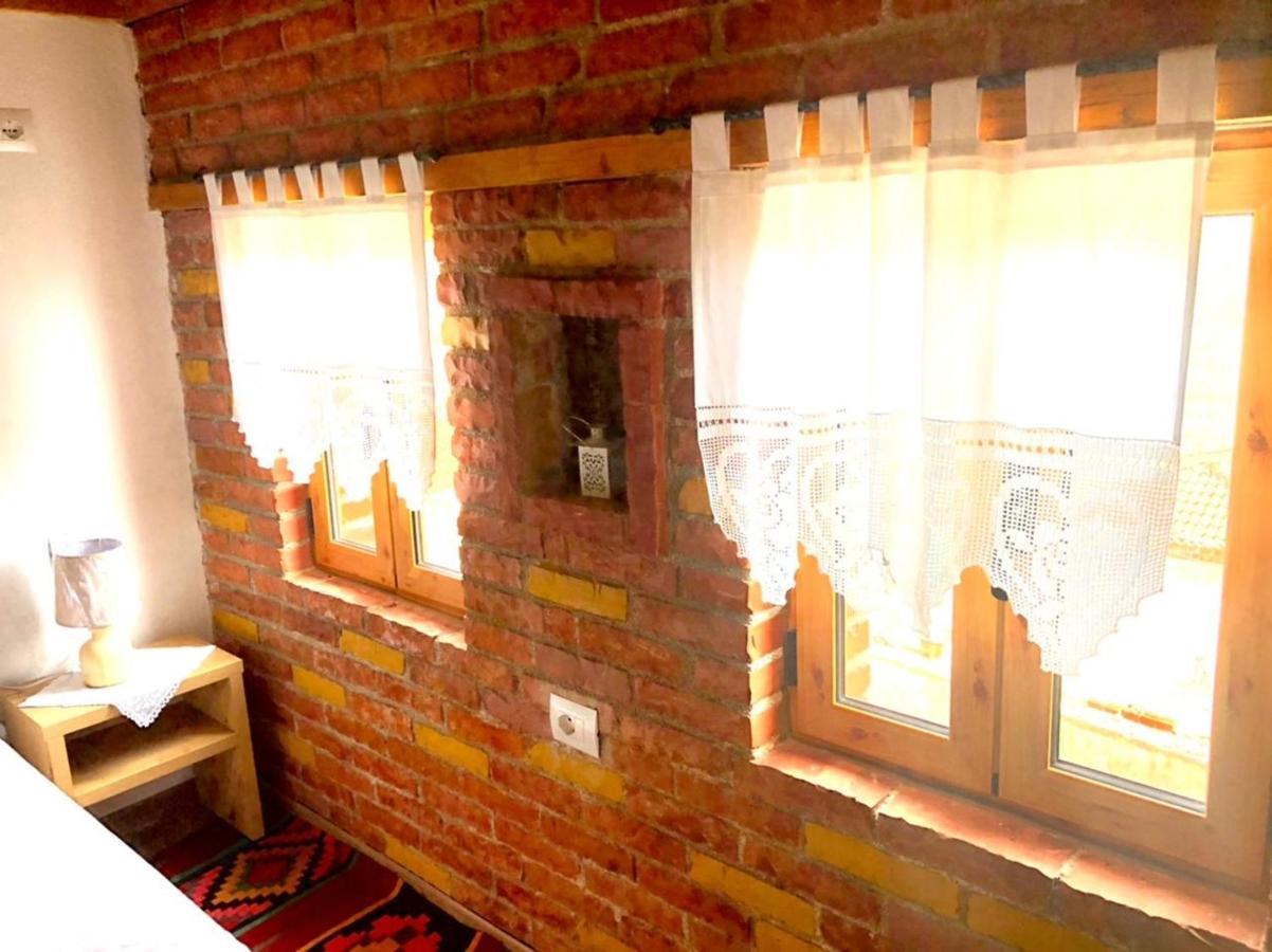 Villa Muzhaqi Nivice Kültér fotó