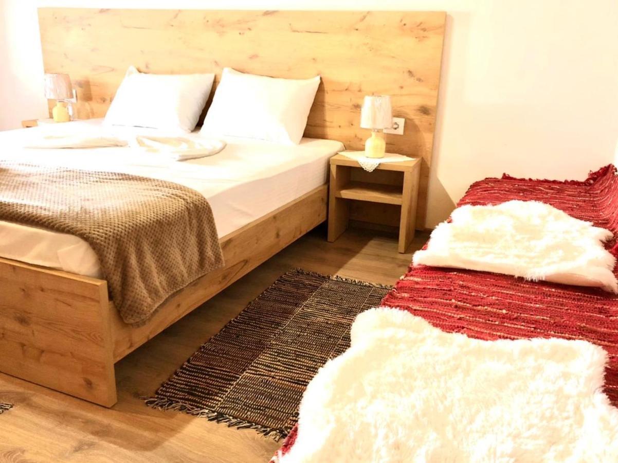 Villa Muzhaqi Nivice Kültér fotó