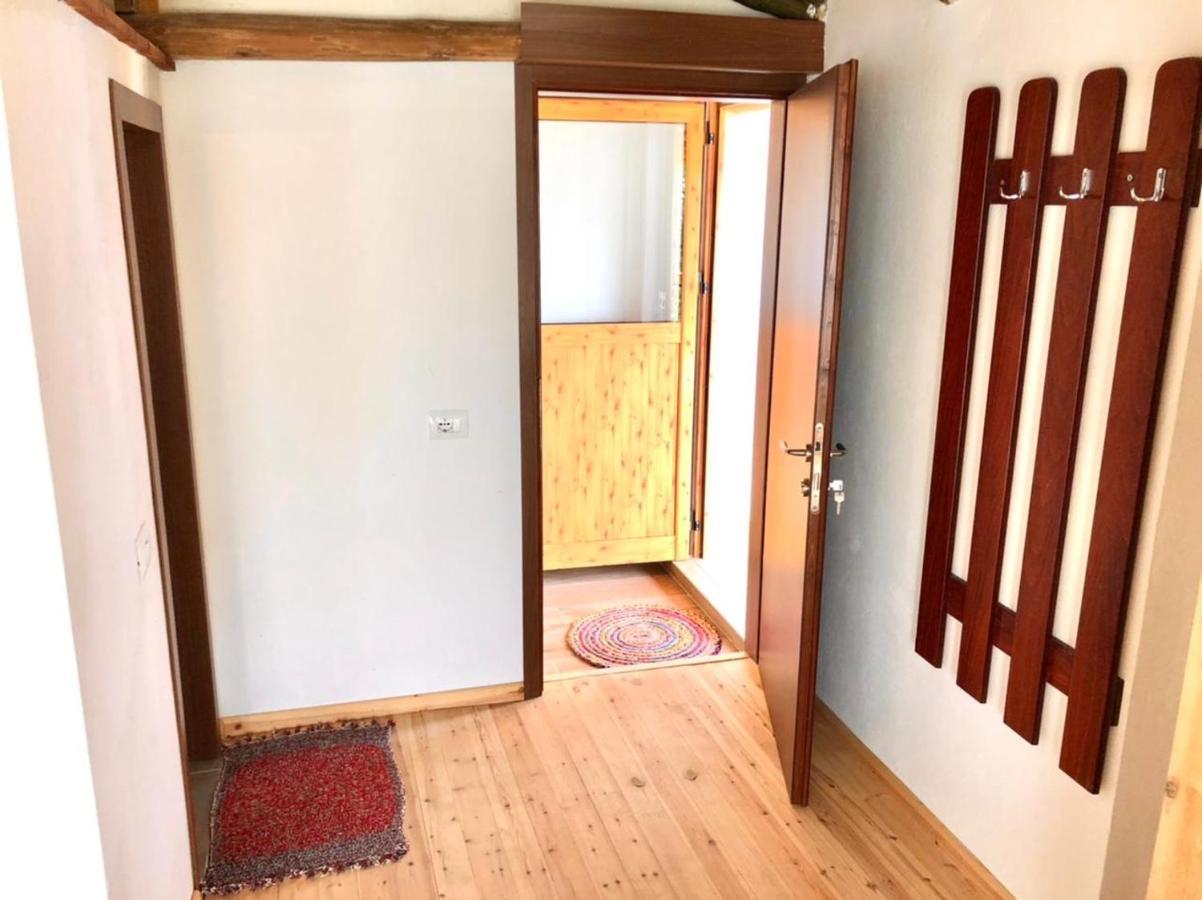Villa Muzhaqi Nivice Kültér fotó
