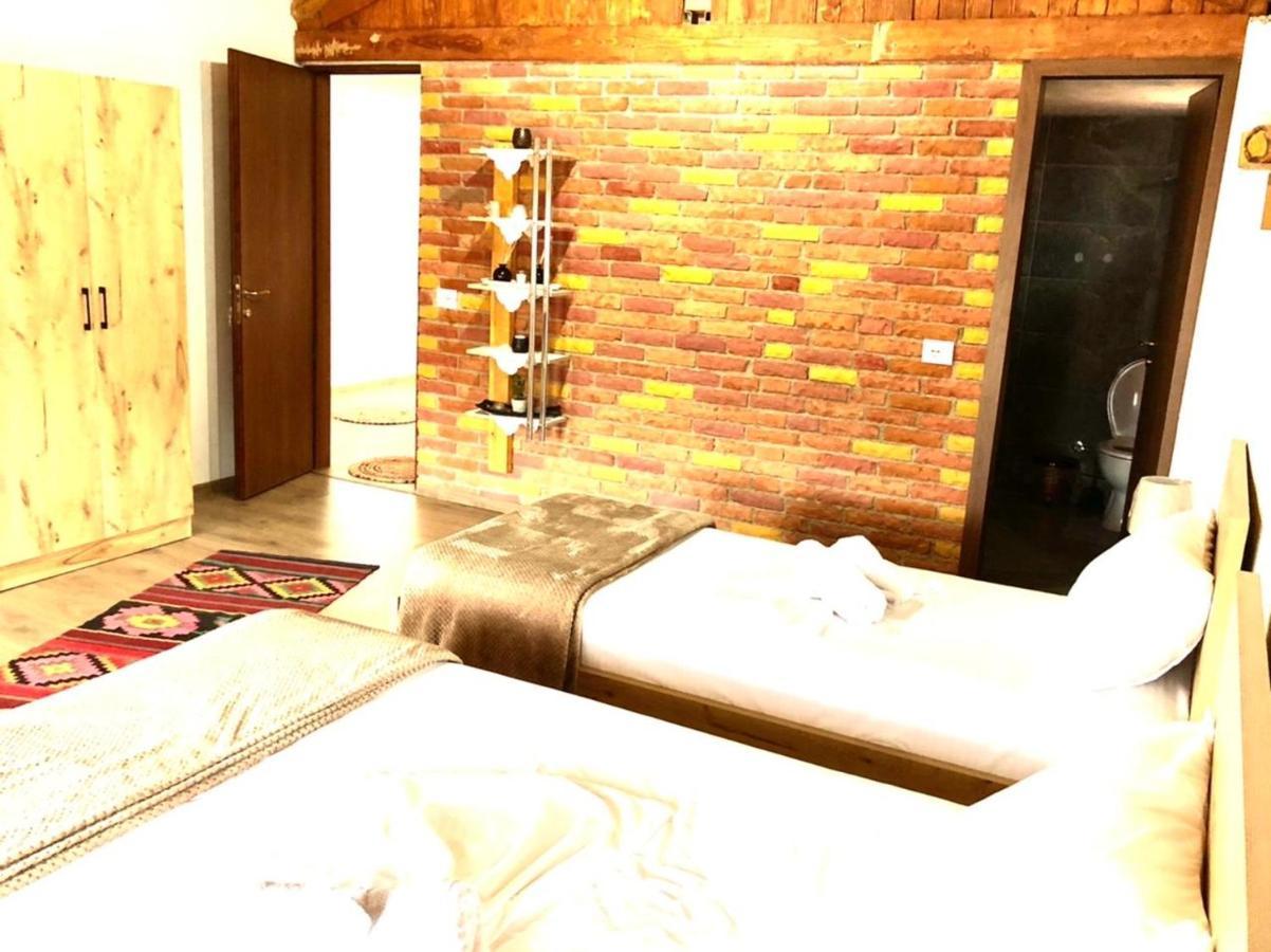 Villa Muzhaqi Nivice Kültér fotó