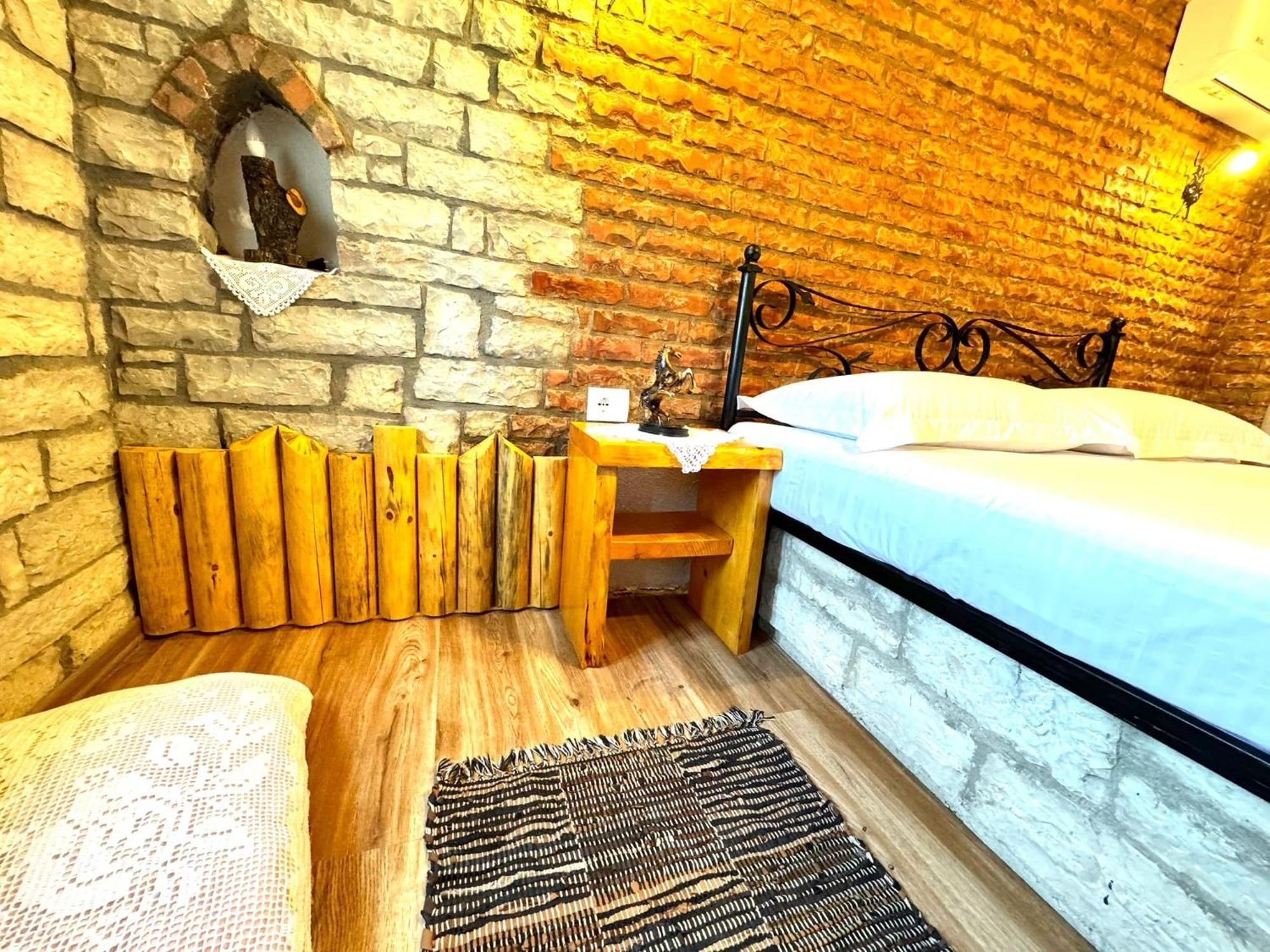 Villa Muzhaqi Nivice Kültér fotó