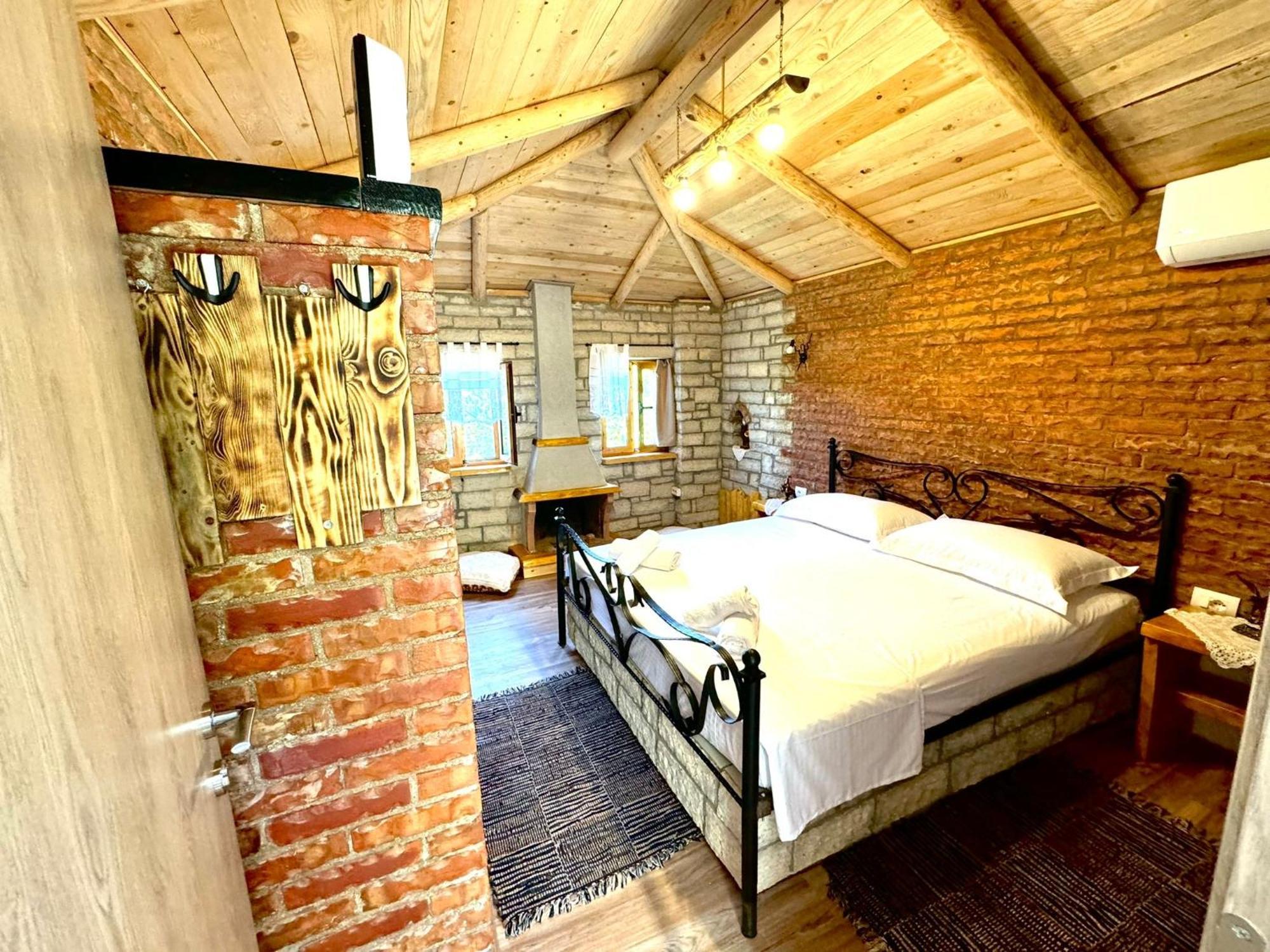 Villa Muzhaqi Nivice Kültér fotó